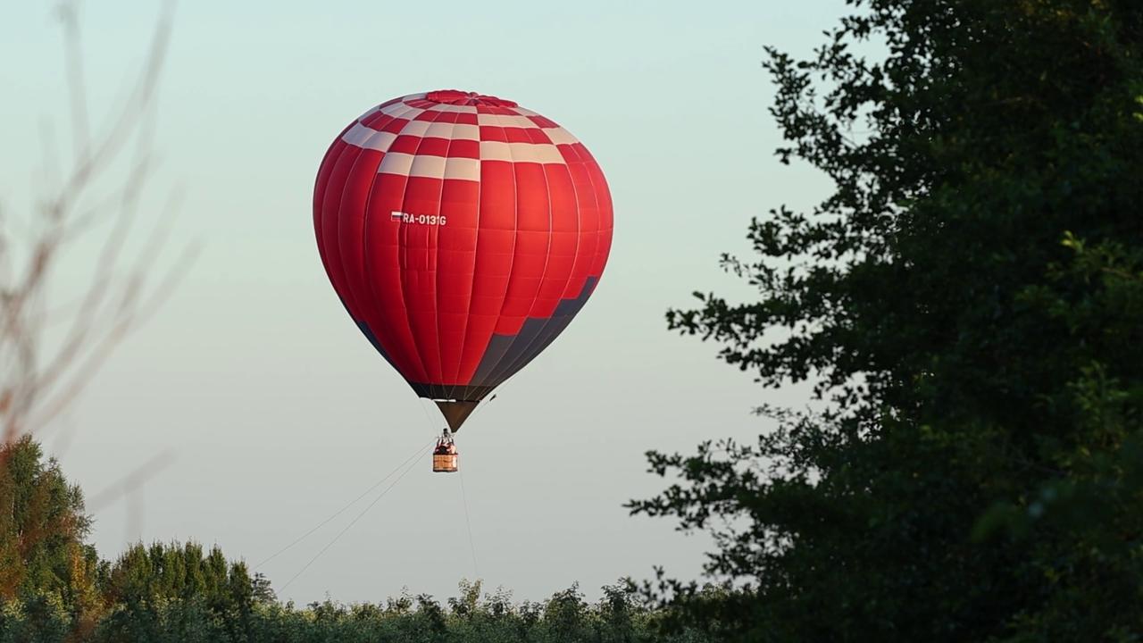 Video thumbnail for Russia: Hot air balloon over Russia's Kaliningrad Region.