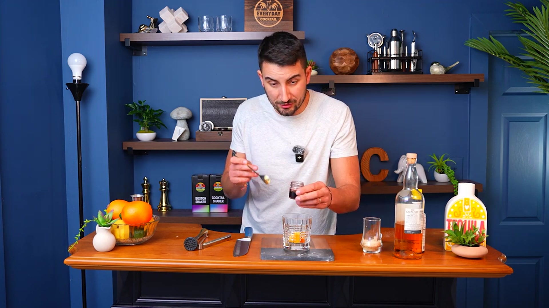 Video thumbnail for How to Make the PERFECT Old Fashioned Like a Pro (720P HD)