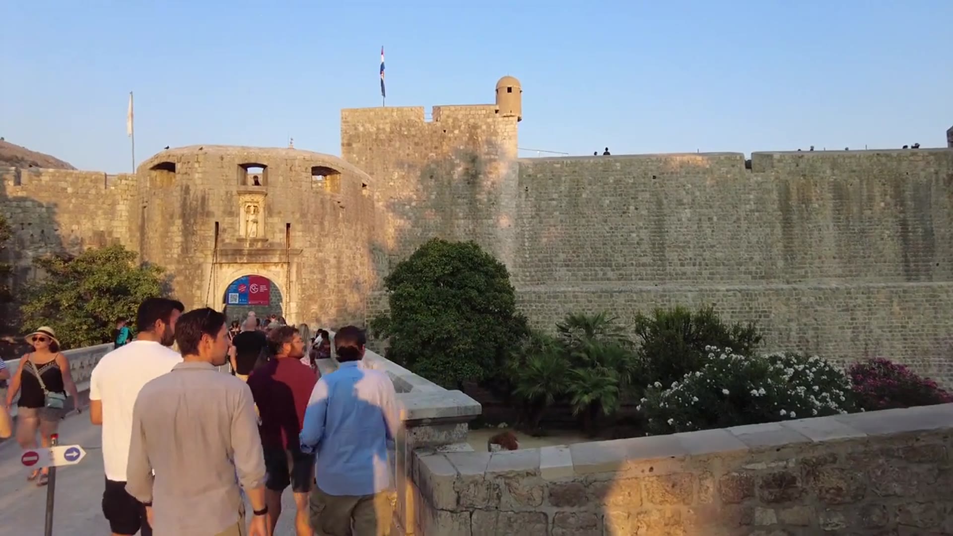 Video thumbnail for Dubrovnik Croatia Travel Guide: Things To Do in Dubrovnik