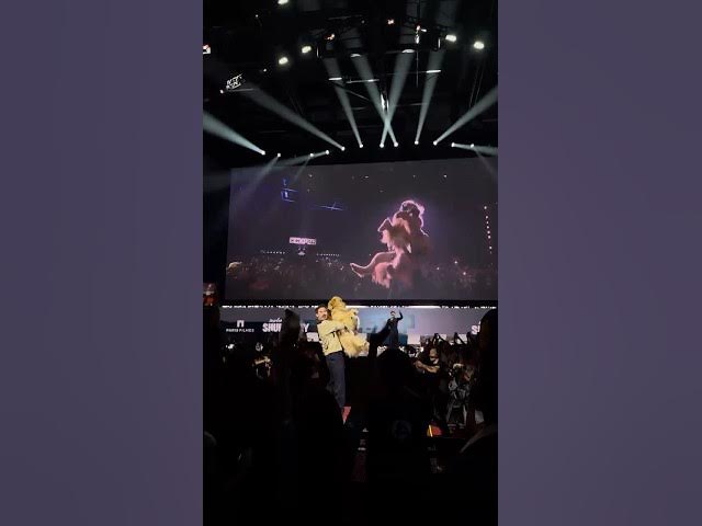 Video thumbnail for Nicolas Prattes fazendo uma entrada nada convencional no painel de Minha Vida com Shurastey