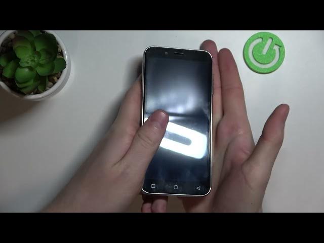 Video thumbnail for EMPORIA Smart 4 Male Hand Size Comparison