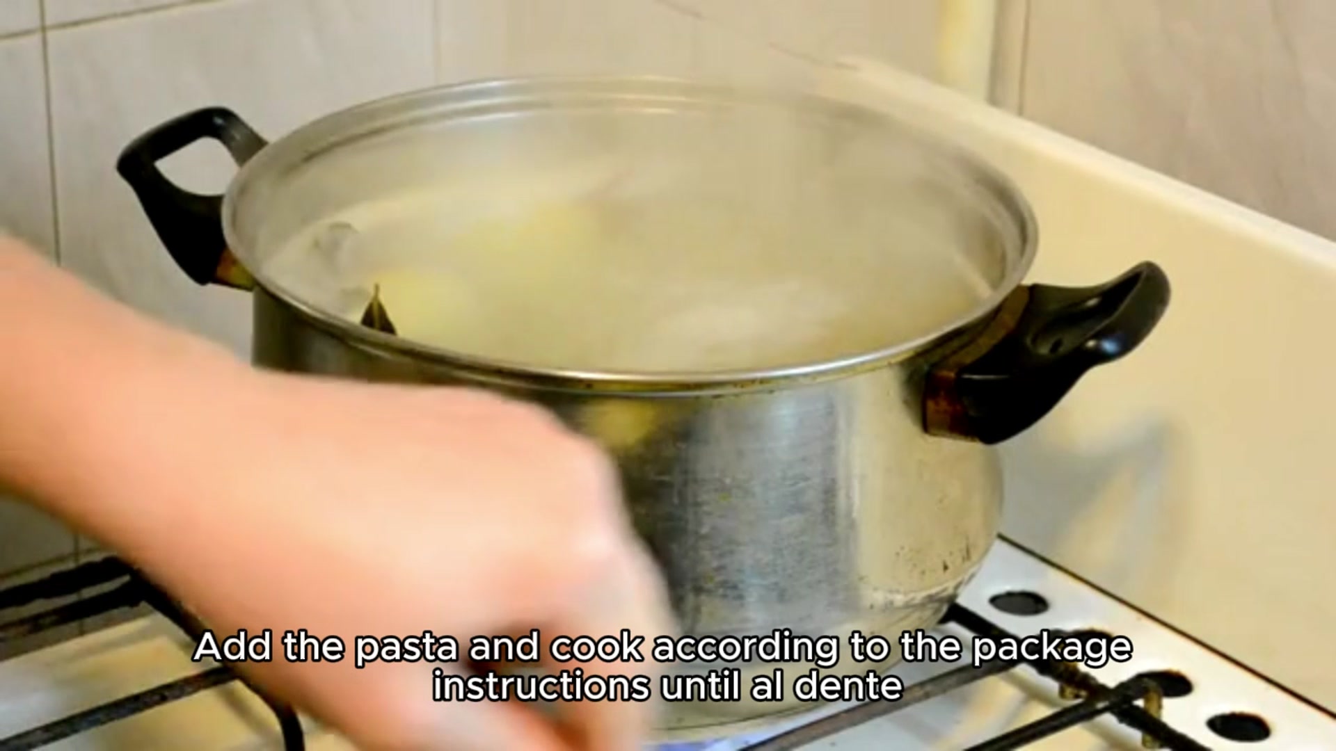 Video thumbnail for Alfredo pasta