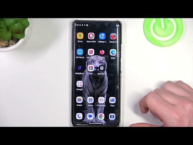 Video thumbnail for How To Call Emergency Number In USA On Motorola Edge 40