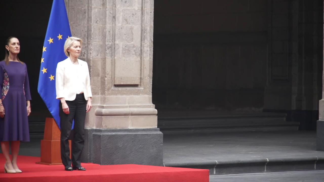 Video thumbnail for Mexico: Mexican president welcomes EU leaders for 8th Mexico-EU Summit.
