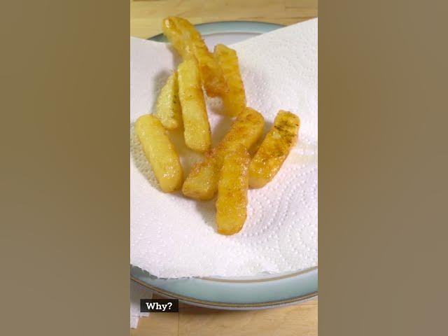 Video thumbnail for can you put paper napkins in the microwave?