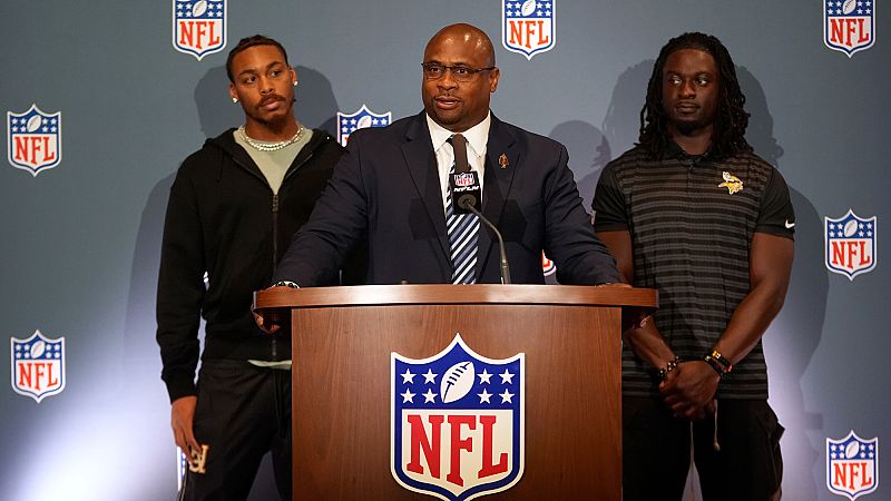 Video thumbnail for NFL approves participation of players in flag football for 2028 Olympics