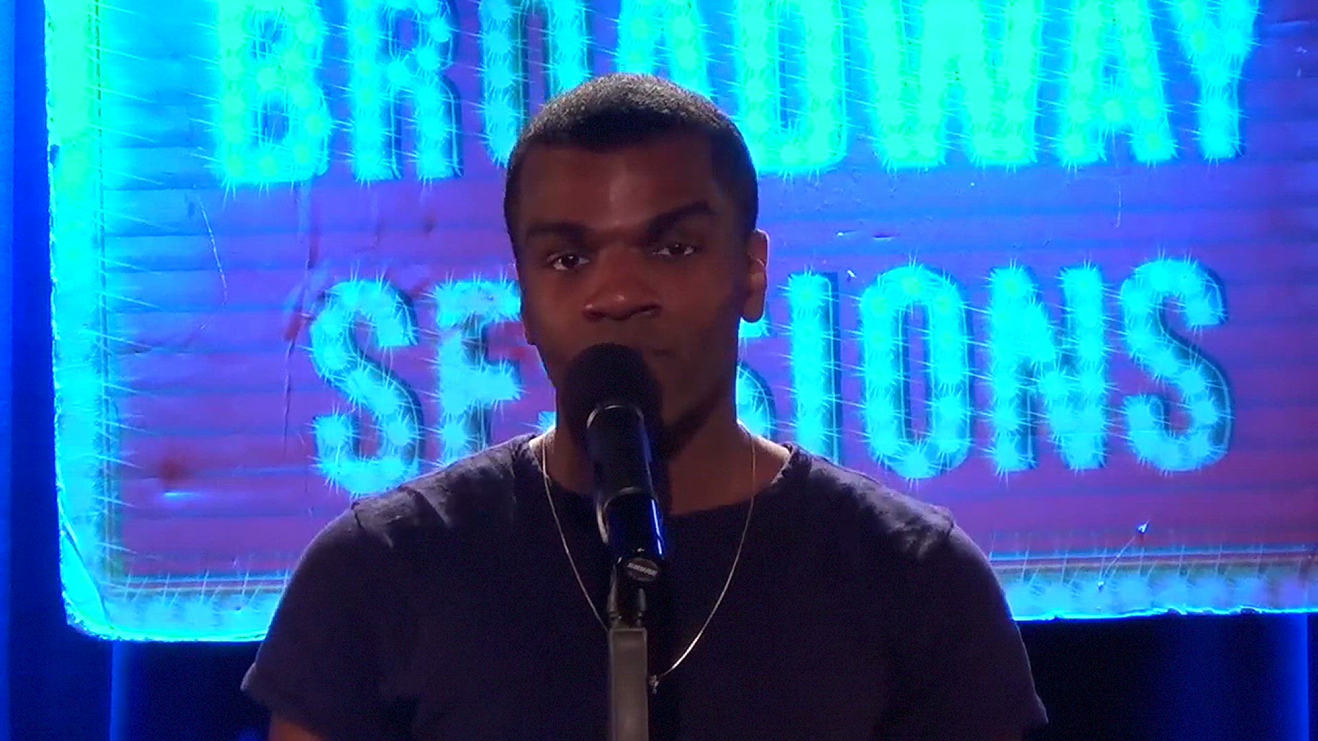 Video thumbnail for TV Exclusive: The Cast of CATS Makes a Purrrfect Broadway Sessions