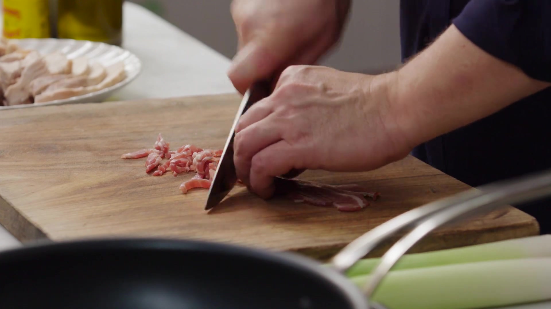 Video thumbnail for Christmas Turkey Stew ¦ Jamie Oliver (6)