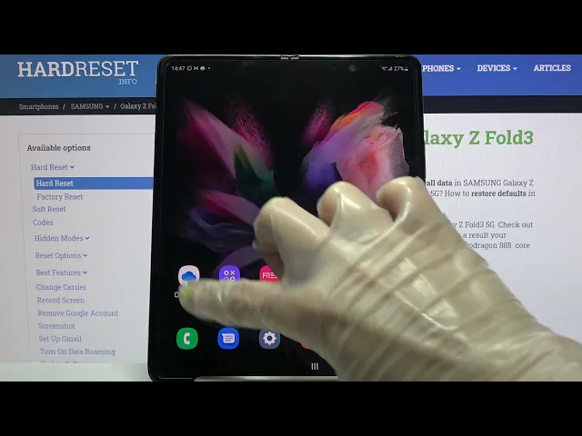 Video thumbnail for How to Change Keyboard Theme on SAMSUNG Galaxy Z Fold 3 – Keyboard Settings
