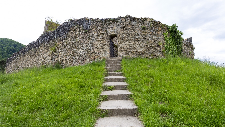 'Video thumbnail for Michelsberg Cisnadioara in Siebenbürgen'