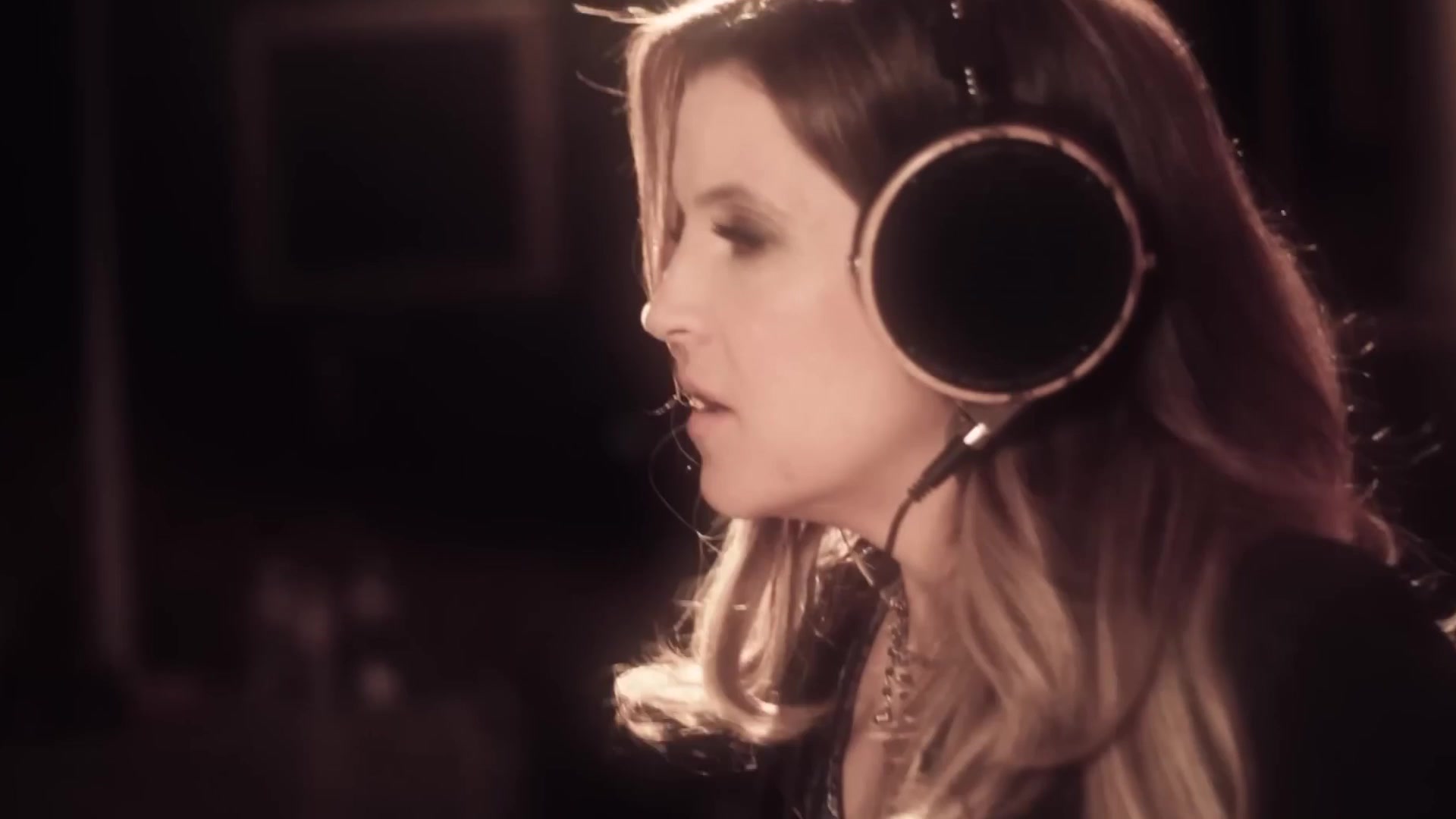 'Video thumbnail for Lisa Marie Presley Never Recovered From The Loss Of Her Son'
