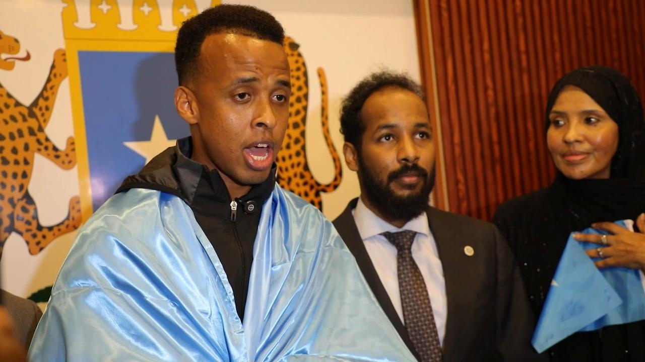 Video thumbnail for Somalia: Hero’s welcome for Somali referee denied US entry for World Cup.