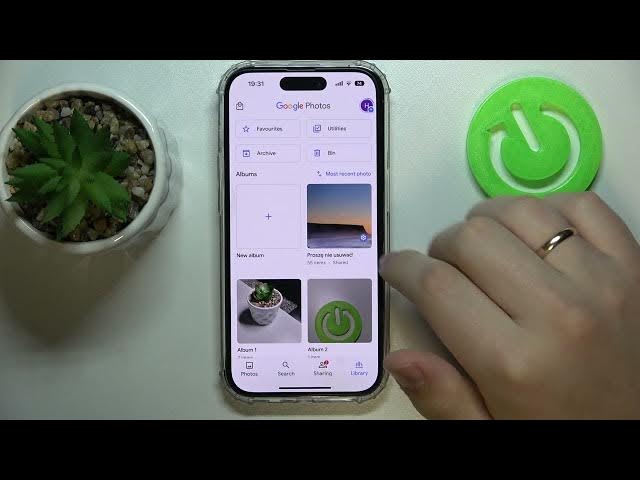 Video thumbnail for How to Make a Collage on iPhone 14 Series Device - Plus / Pro / Pro Max