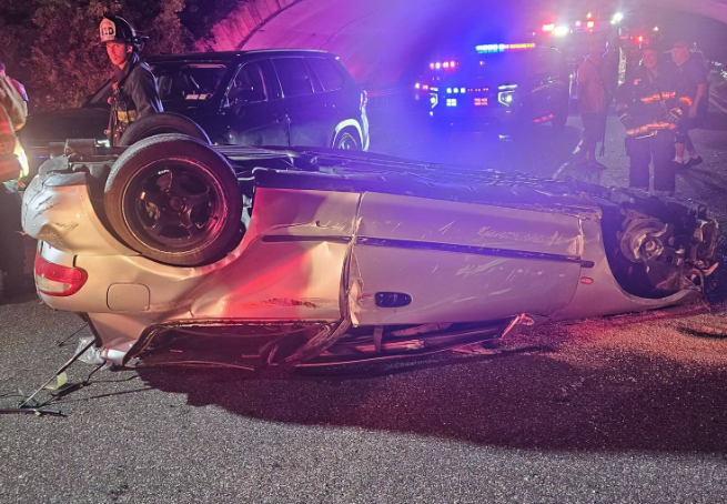 Video thumbnail for 2 people hurt in multi-vehicle crash on Southern State Parkway