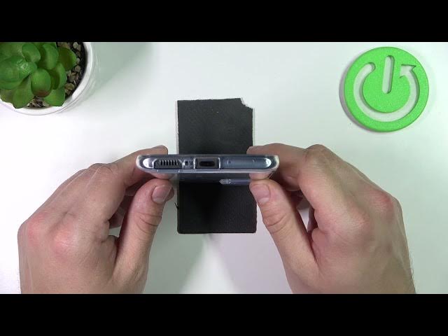 Video thumbnail for How to Connect Headphones to ZTE Nubia Red Magic 6R - Plug In Headphones