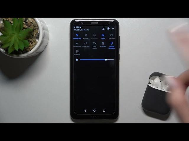 Video thumbnail for How to Turn On Flashlight on HUAWEI HONOR 7X – Enable Torch