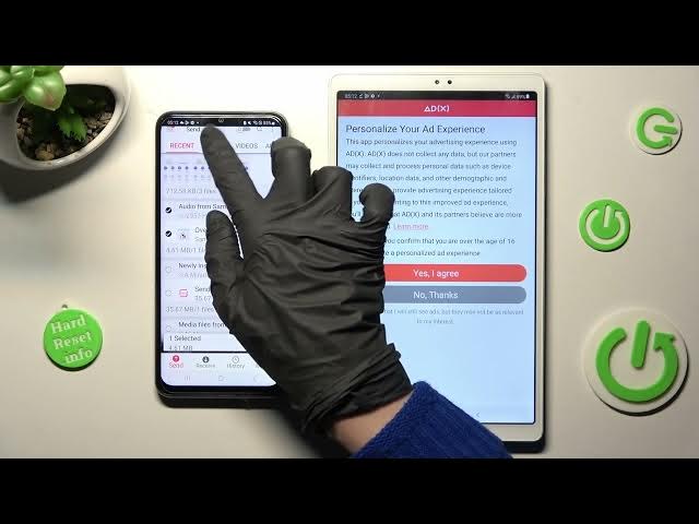 Video thumbnail for How to Transfer files from an Android Device to Samsung Galaxy Tab A7 Lite - Send Anywhere App