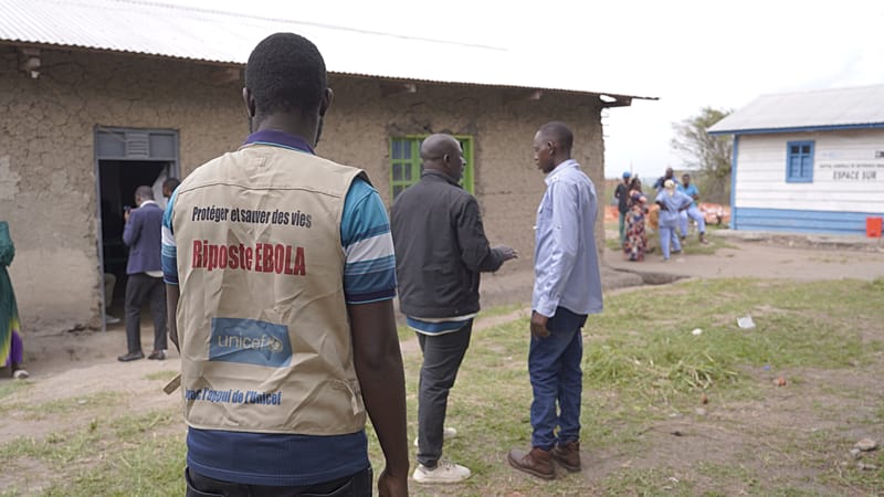Video thumbnail for Health workers in Ebola-hit DR Congo threaten 'full-scale strike' over unpaid wages