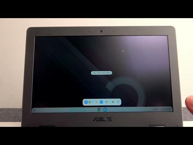 Video thumbnail for How To Screenshot On Asus Chromebook Flip C214