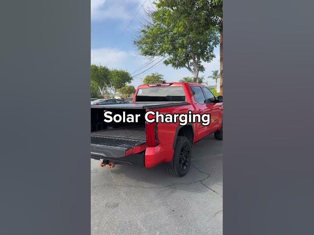 Video thumbnail for OuO Power Retractable Cover With Solar Charging