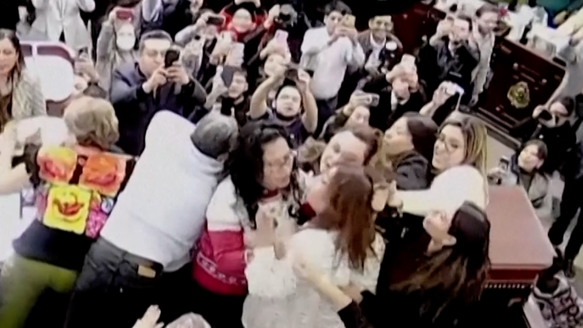 Video thumbnail for Mexico City politicians fight in Congress