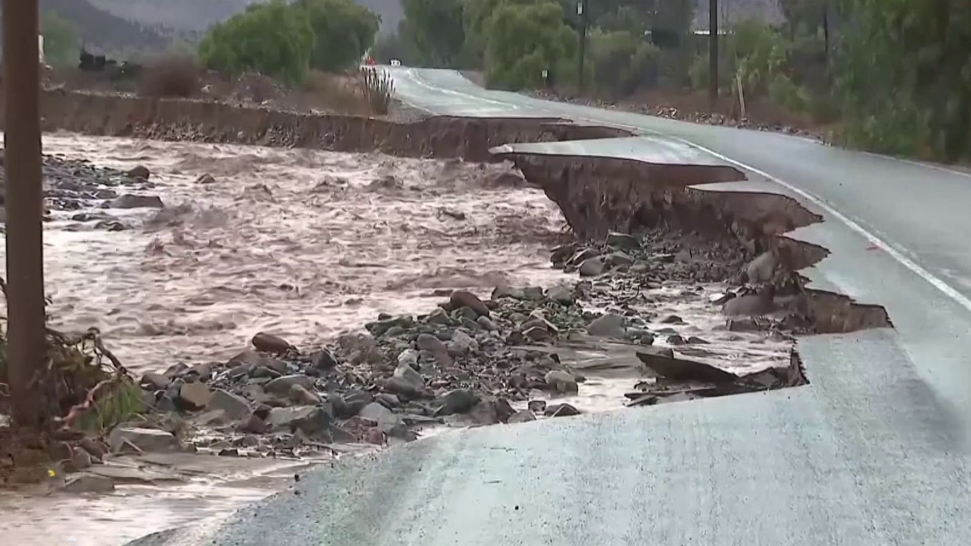 Video thumbnail for Chile: Storms leave five dead as floods devastate regions under state of catastrophe.