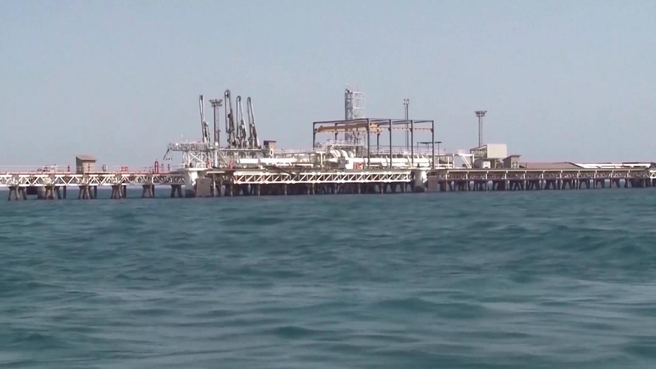 Video thumbnail for France: IEA sees oil demand recovery, warns renewed US-Iran clashes threaten outlook.