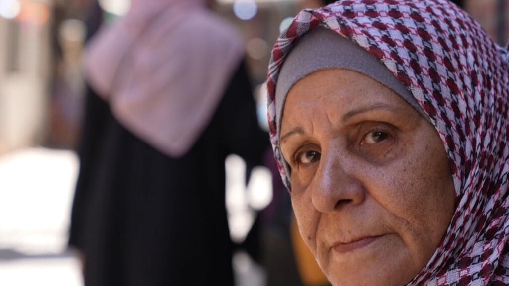 Video thumbnail for Inside the Palestinian camp in Beirut where residents are staying put, for now