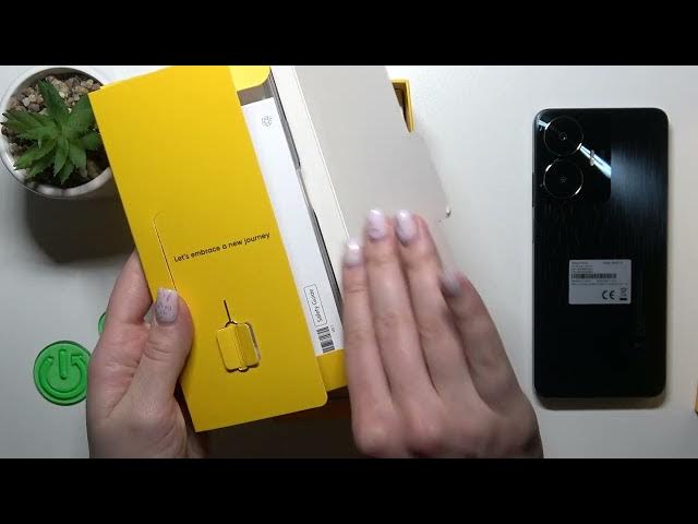 Video thumbnail for Does It Come With Earbuds Realme C55 | Unboxing