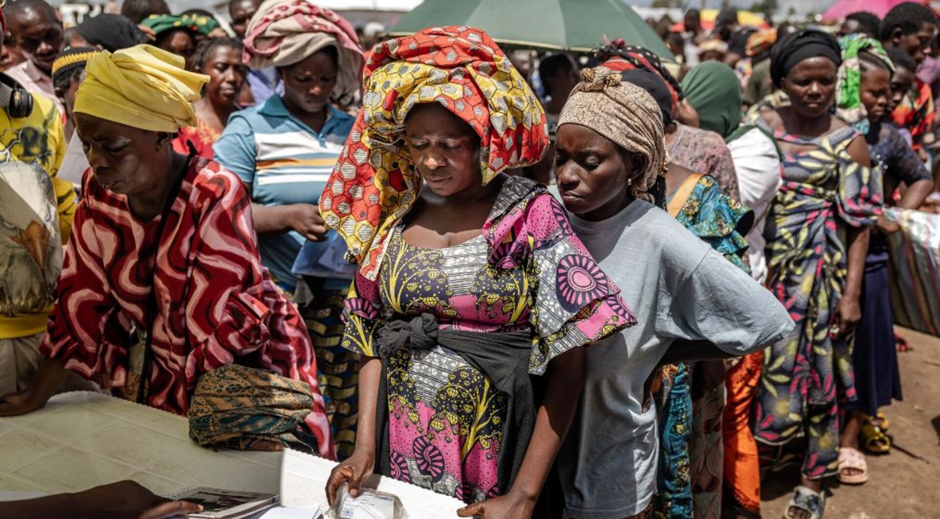 Video thumbnail for Eastern DR Congo violence forces mass refugee exodus into Burundi