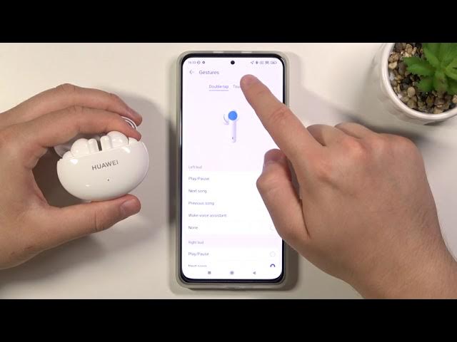 Video thumbnail for How to Customize & Use Gestures in HUAWEI FreeBuds 4i – Adjust Button Functions