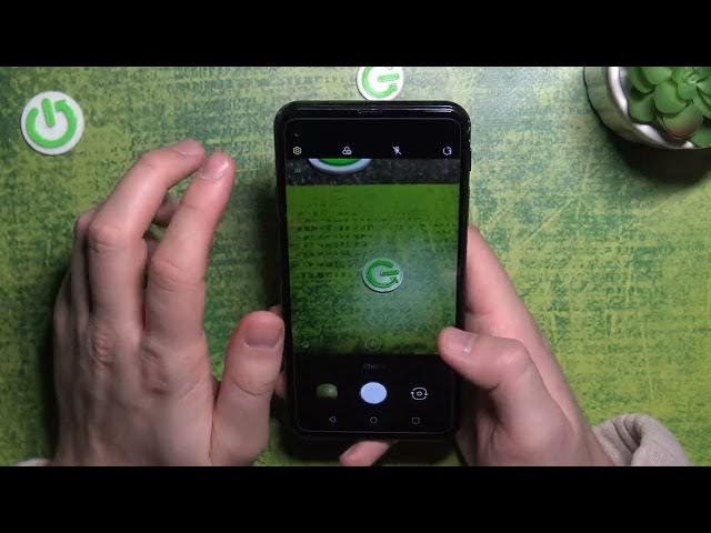 Video thumbnail for LG Q70 Camera Tips & Tricks