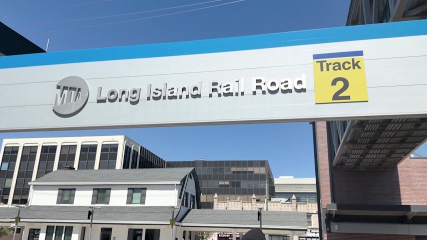 Video thumbnail for LIRR riders to receive refunds as MTA faces questions over labor deal costs