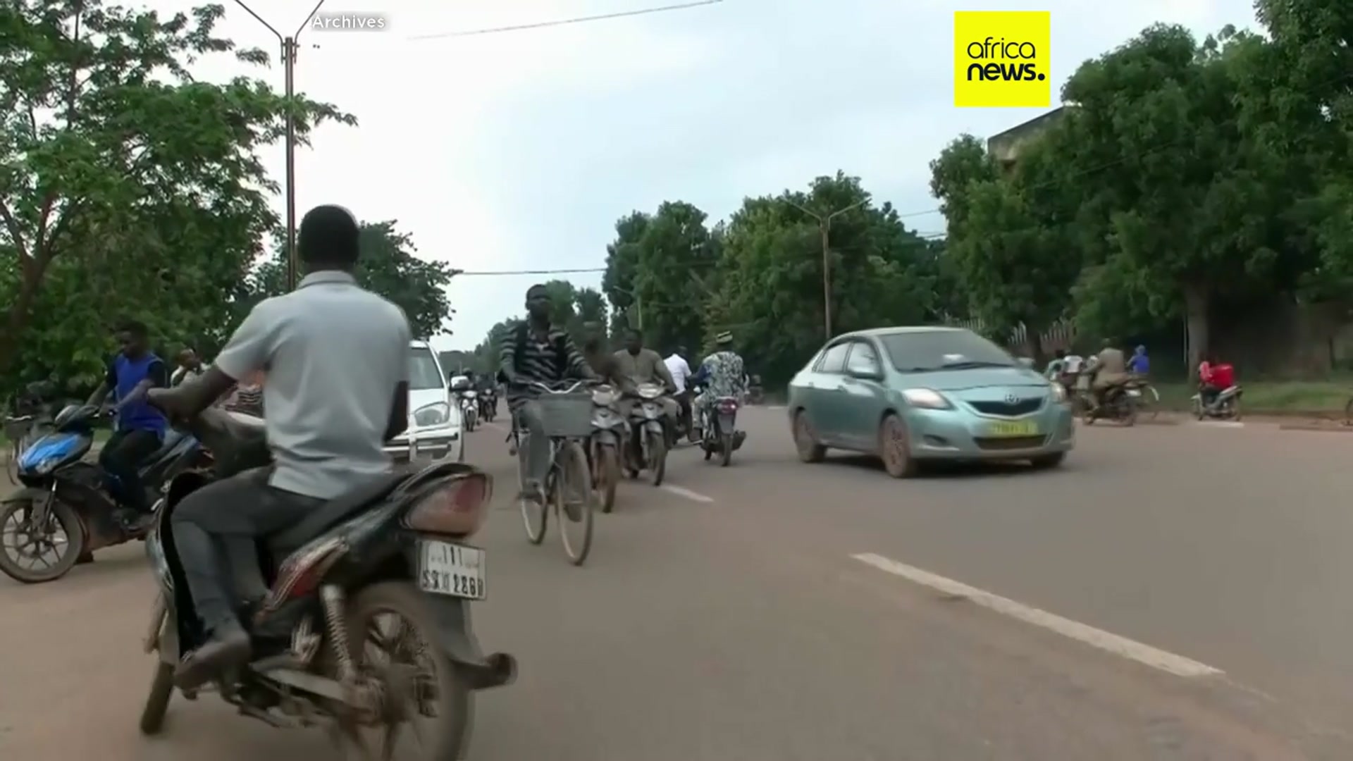 'Video thumbnail for Burkina Faso lawmakers approve independent electoral commission dissolution'