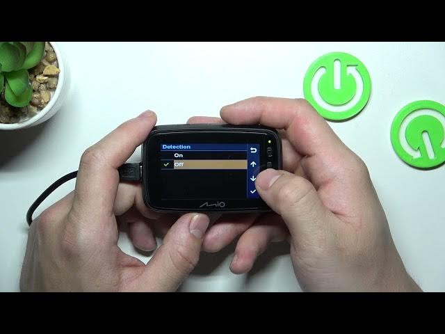 Video thumbnail for How to Enable & Disable Power Detection on MiVue 812?