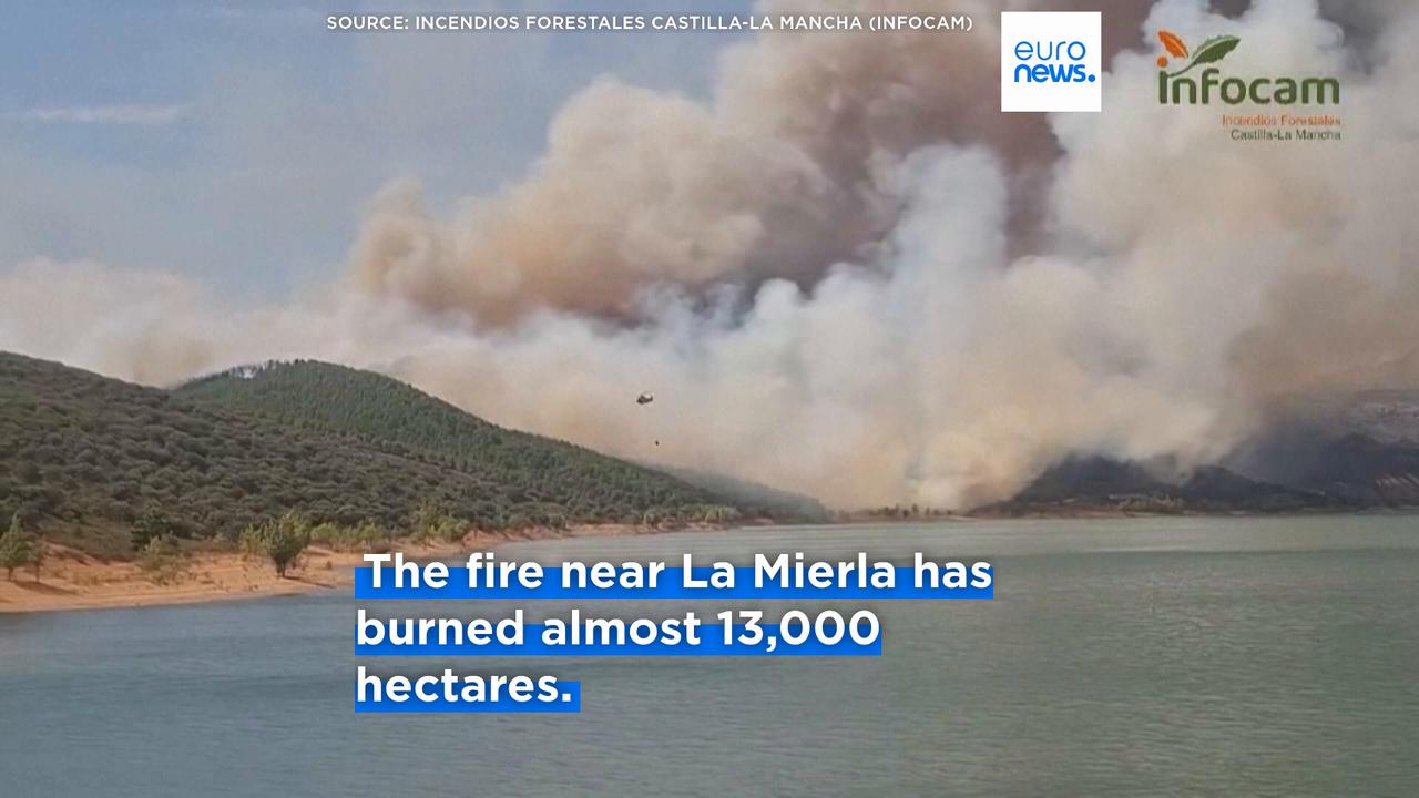 Video thumbnail for Major wildfires continue as Spain's burned area reaches 70,000 hectares this year