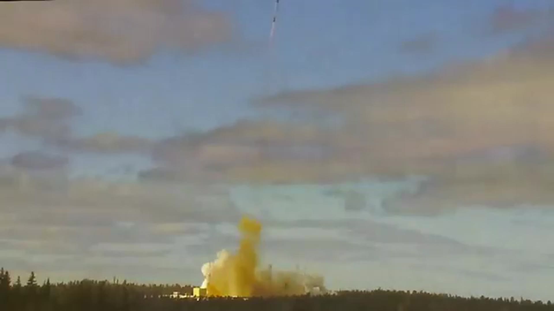 Video thumbnail for Sarmat land based intercontinental ballistic missile tested.