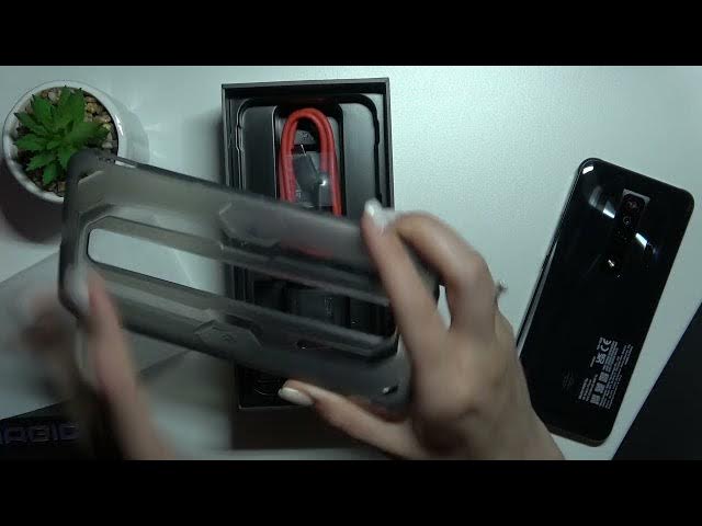 Video thumbnail for Nubia Red Magic 7 - Does It Come With Case