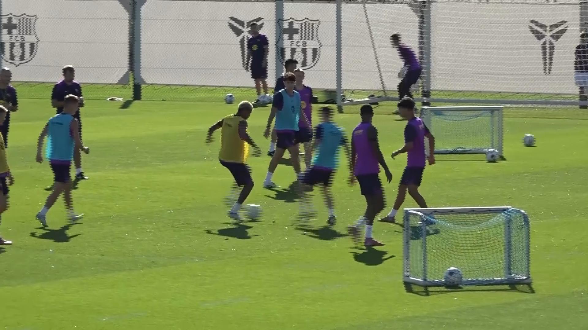 'Video thumbnail for Barcelona prepare for trip to Rayo Vallecano in La Liga'