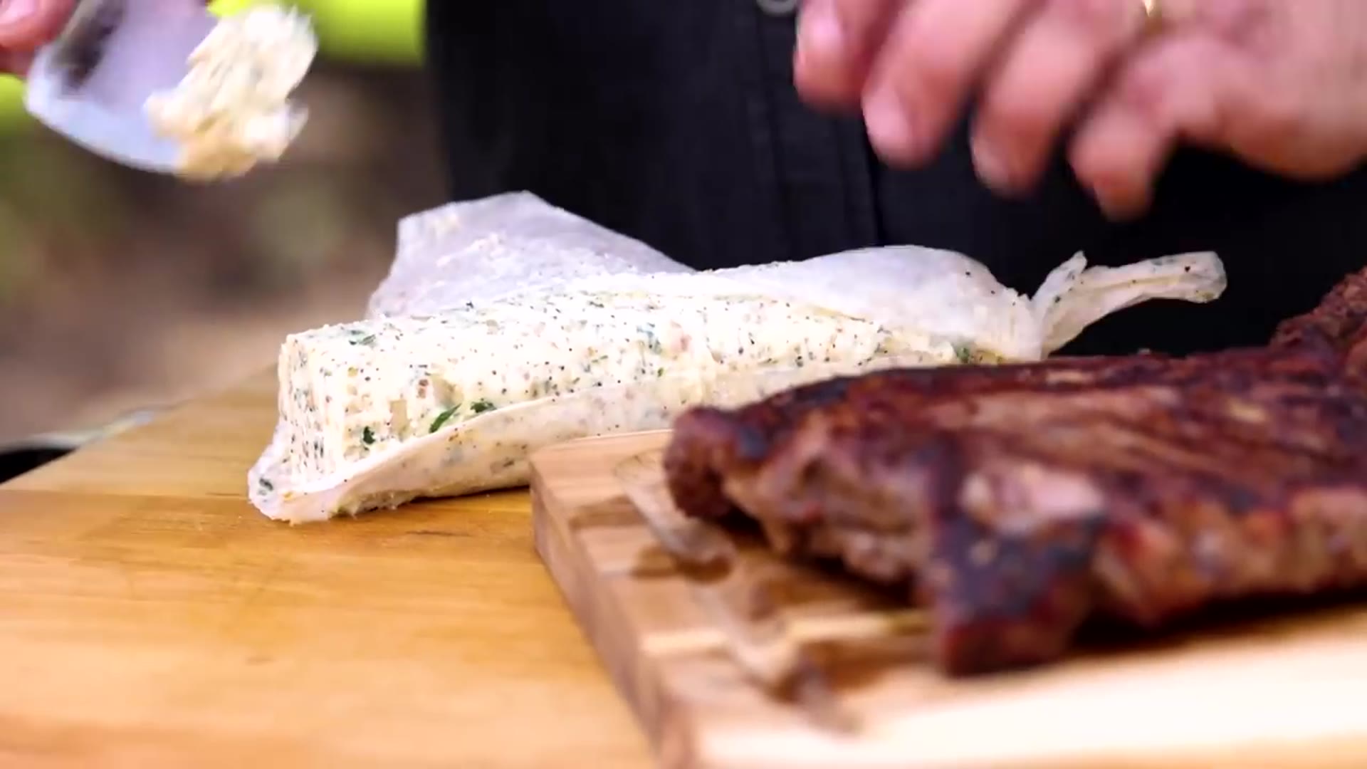 Video thumbnail for Garlic Herb Butter with Grilled Ribeye Steak Recipe(720P HD)