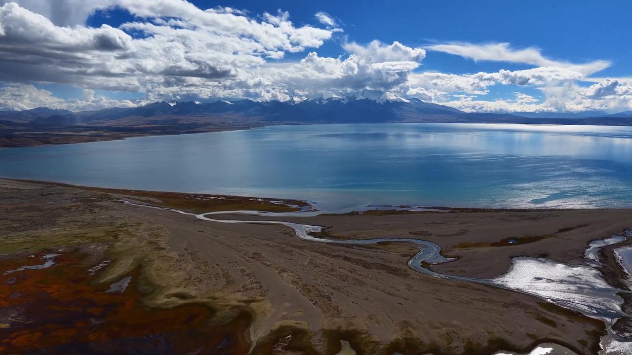 Video thumbnail for China: Mabang Yongcuo Lake Wetland.