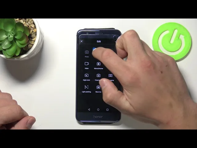 Video thumbnail for How to Edit Camera Modes in Honor 8? Configure your Camera Application