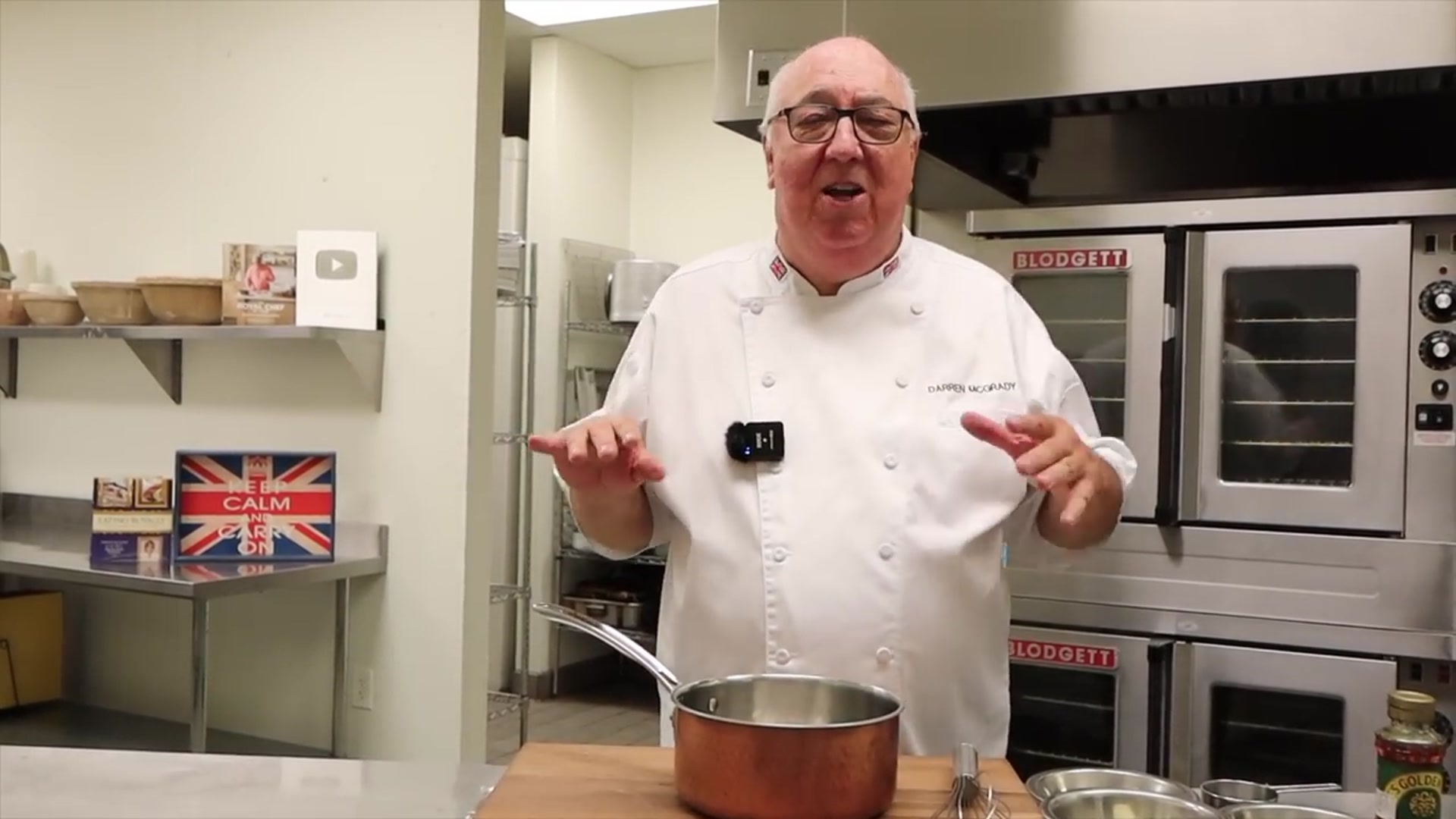 Video thumbnail for Former Royal Chef Shares The Queen s Buckingham Palace Brandy Snaps Treat (720P HD)