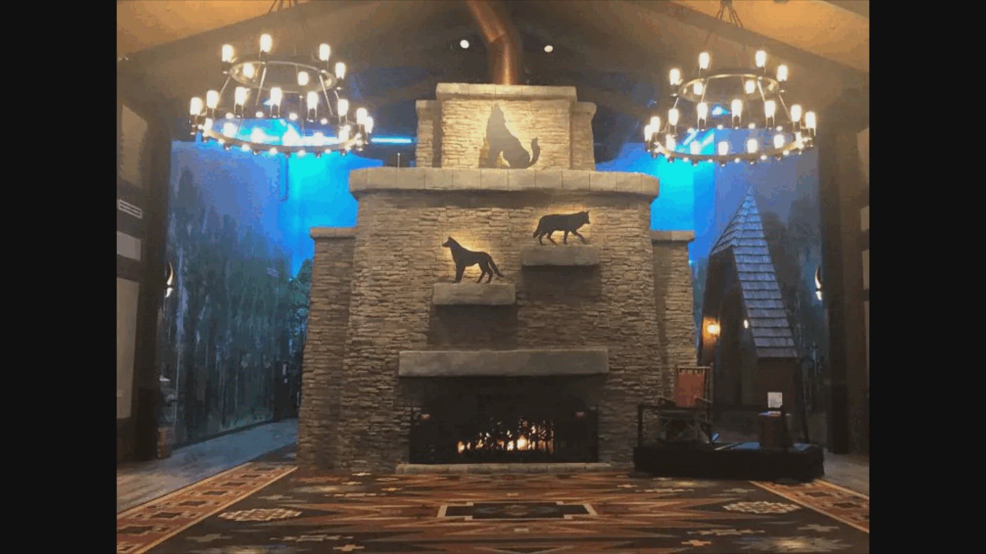 Video thumbnail for Great Wolf Lodge Tips to Plan and Save
