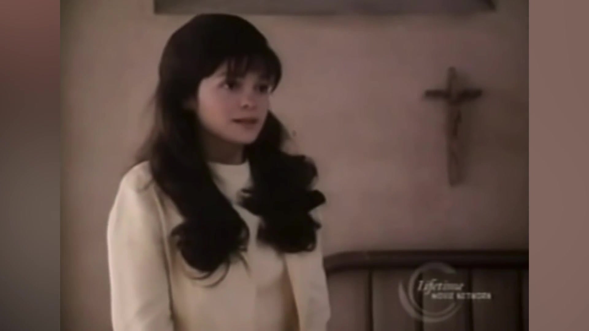 Video thumbnail for The History Of Valerie Bertinelli's Complicated Love Life