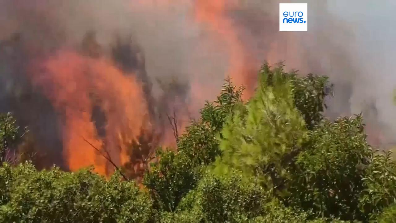 Video thumbnail for Wildfires in Europe: blazes continue to spread in France and Greece