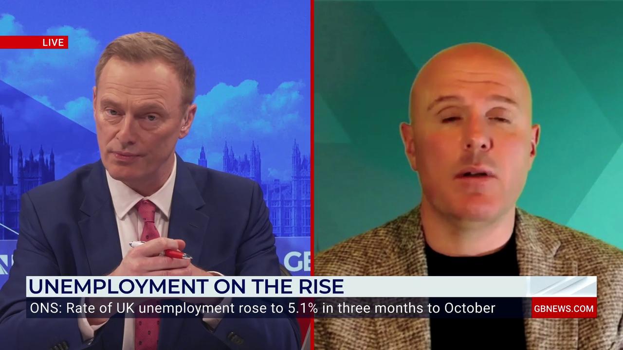 Video thumbnail for WATCH: GB News guest offers Labour damning verdict as he teases best Christmas gift to Britons