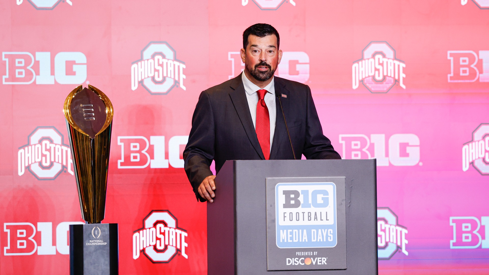 Video thumbnail for Odds of Top College Football Teams Making the Playoff