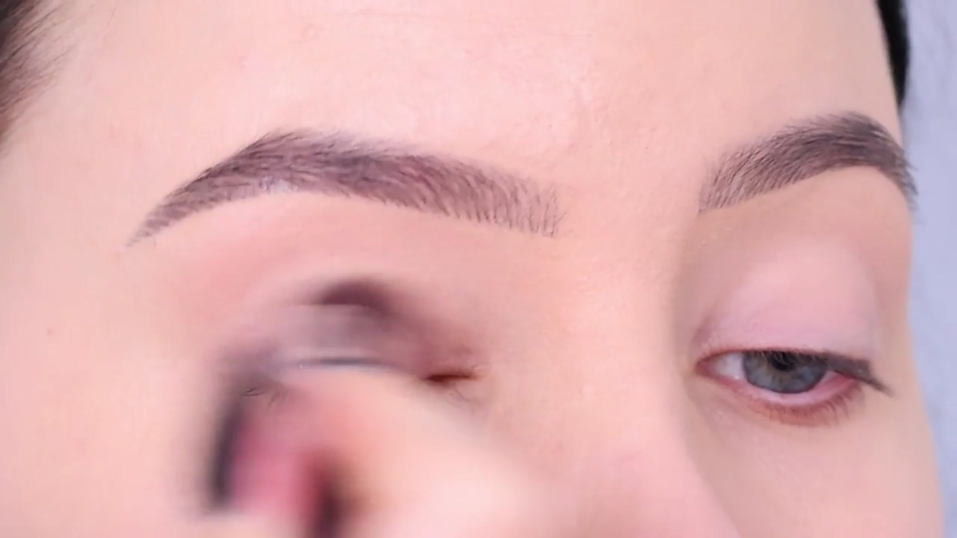 'Video thumbnail for Get Ready For Spring With This EASY Peachy Eye Look Tutorial'