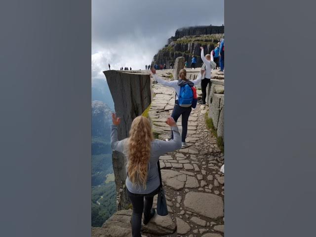 Video thumbnail for #butifullplace#foryou#norway #viralvideo#ytshorts#ytstudio #entertainmentshorts #travelnorway